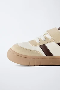 RETRO BAREFOOT SNEAKERS