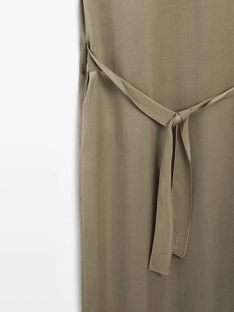 Robe fluide d''effet cape - STUDIO