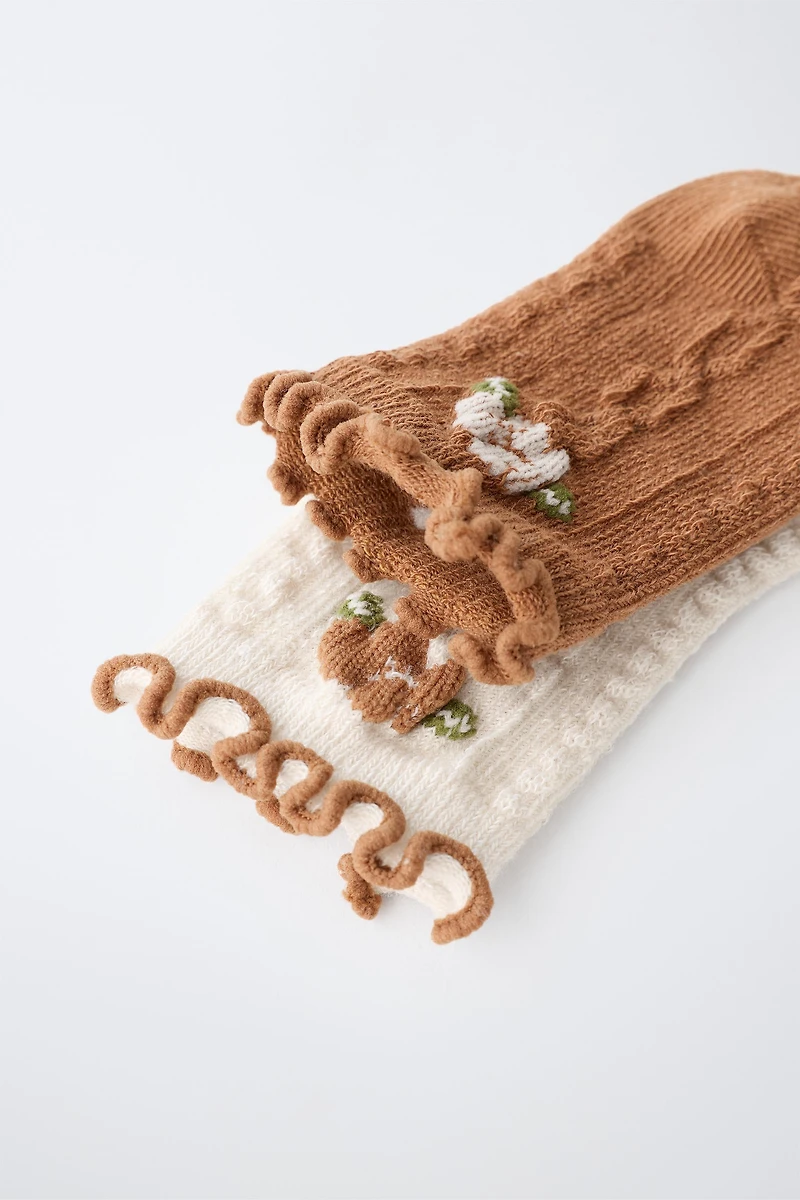 TWO-PACK OF FLORAL AND SCALLOPED TRIM SOCKS