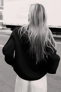 PLAIN KNIT V-NECK JUMPER