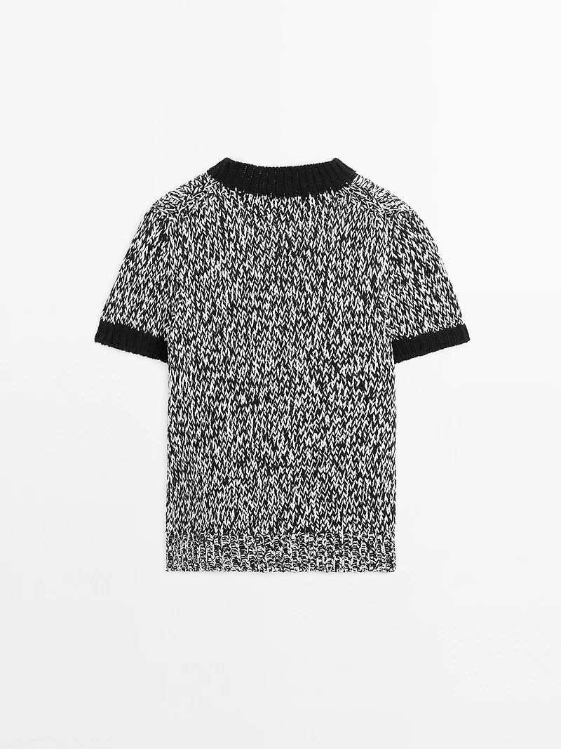 Short sleeve knit sweater