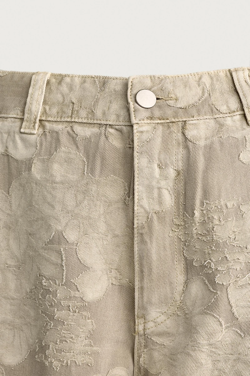 BAGGY FIT FLORAL JACQUARD SHORTS