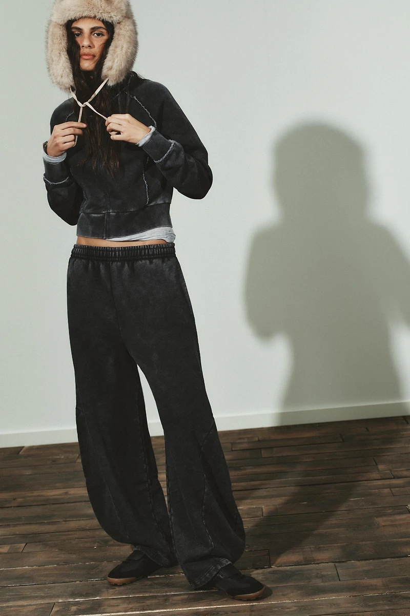 WASHED TAPERED PANTS