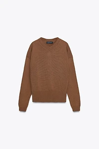 V-NECK KNIT SWEATER