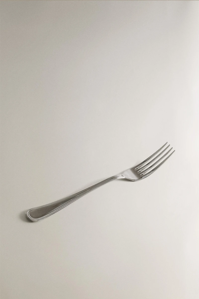 SHINY STEEL FORK