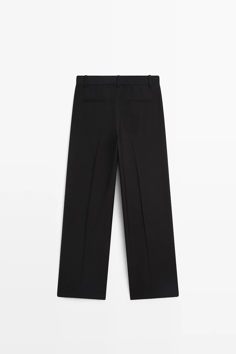 Flowing straight-leg pants