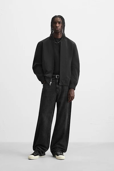 LIGHTWEIGHT BOMBER JACKET