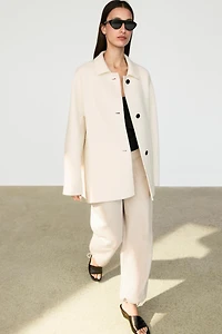 Medium single-breasted wool blend coat