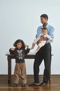 1-6 ANS/ PULL EN MAILLE AVEC LAINE BRODÉ LAPIN