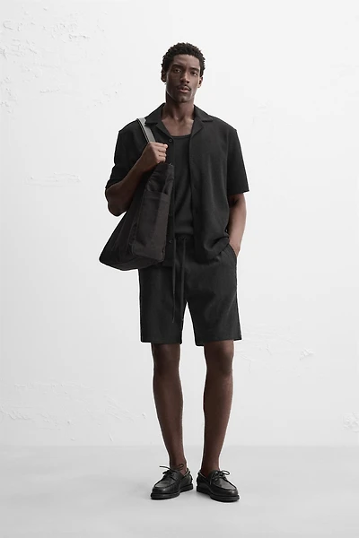 SHORTS WITH LINEN