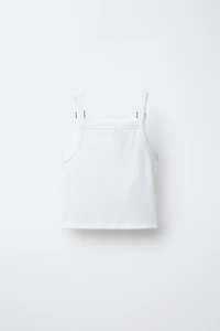 RIBBED T-SHIRT WITH BUCKLES