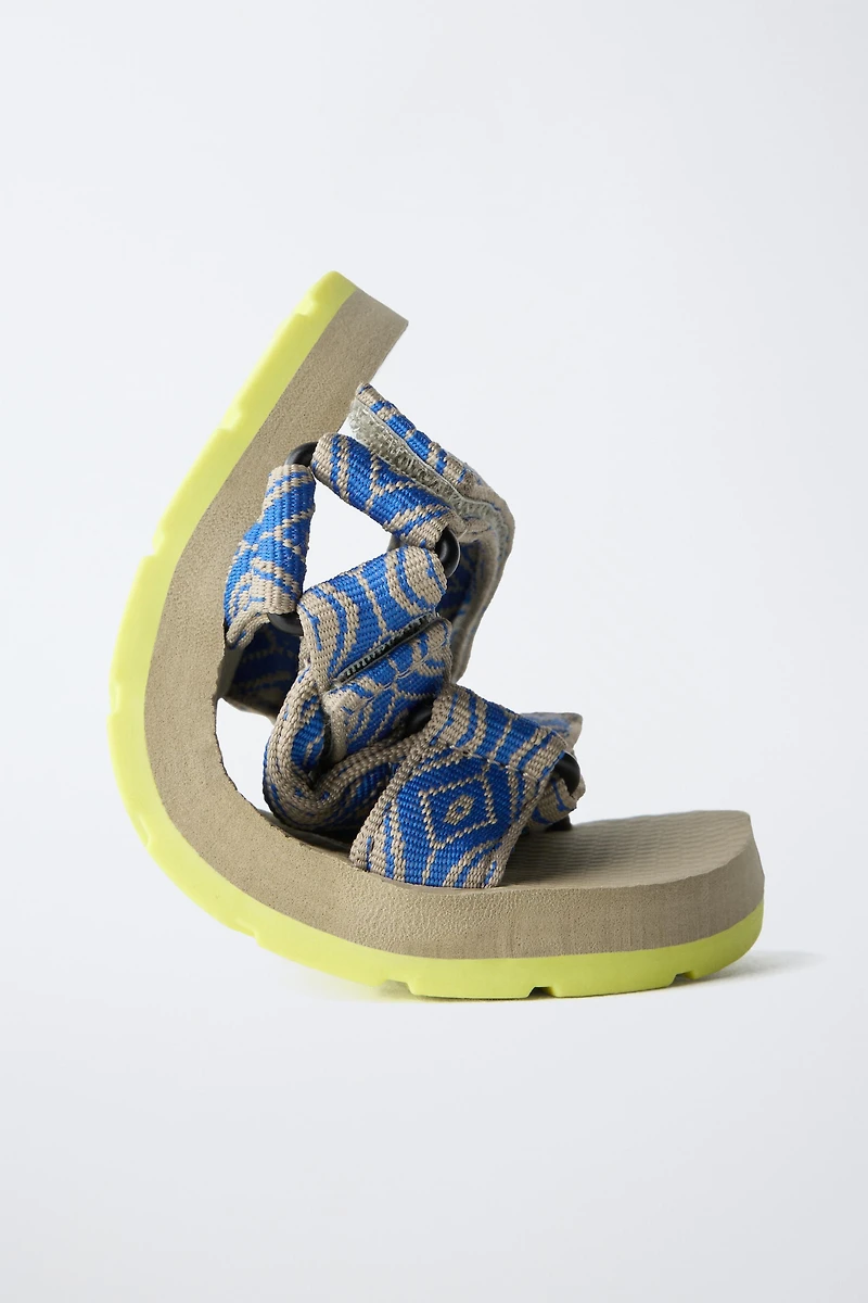TECHNICAL SANDALS