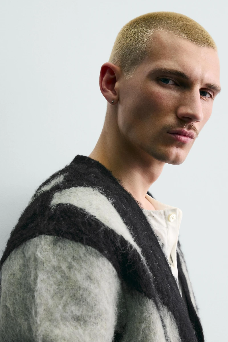 BRUSHED JACQUARD CARDIGAN