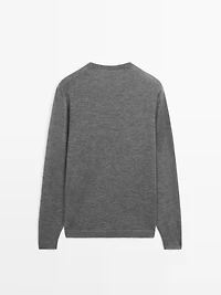 Knit 100% cashmere crew neck sweater