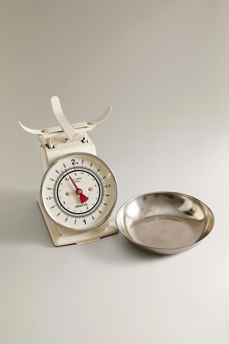 RETRO-STYLE SCALE