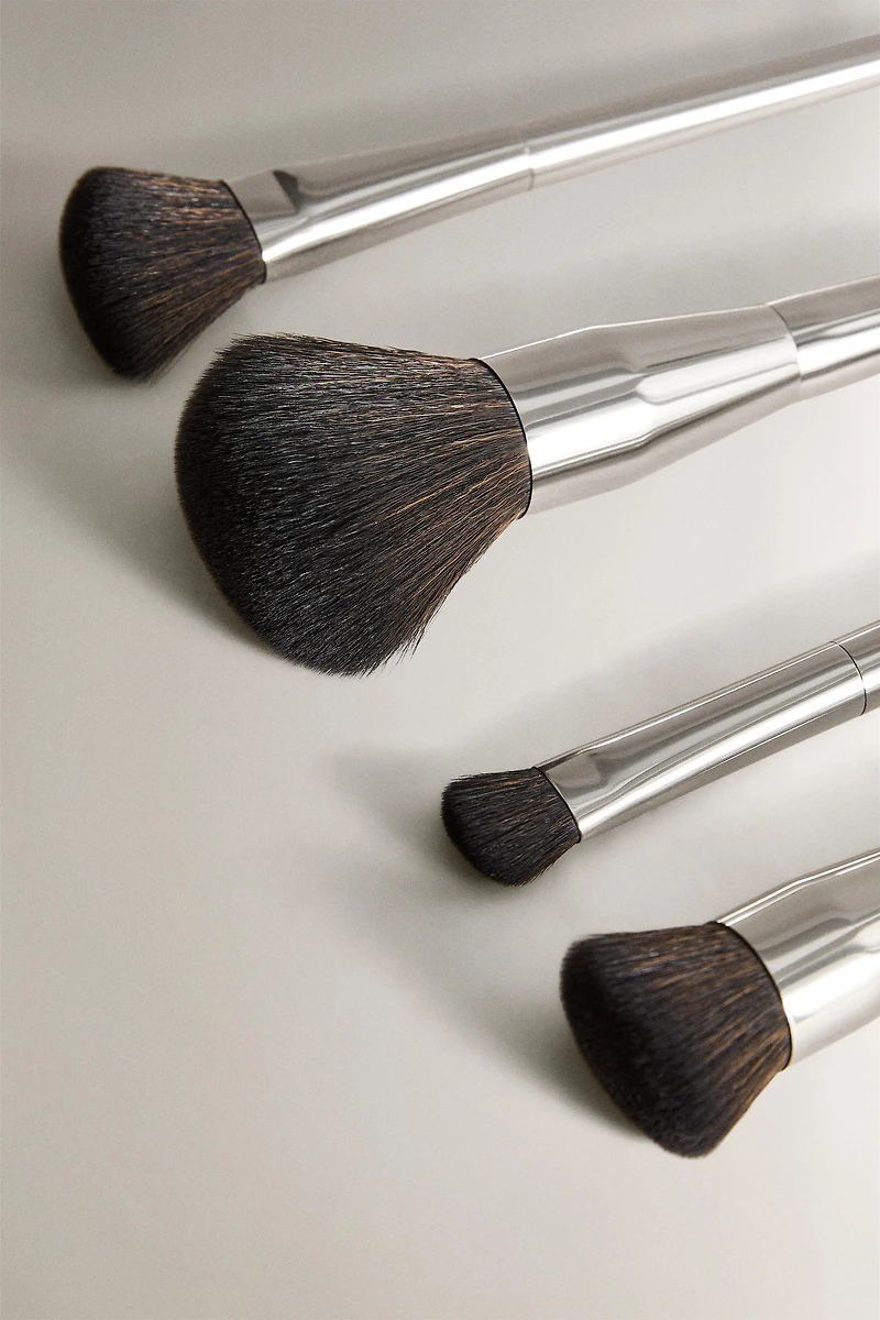 ENSEMBLE PINCEAUX MAQUILLAGE (ENSEMBLE DE 4)