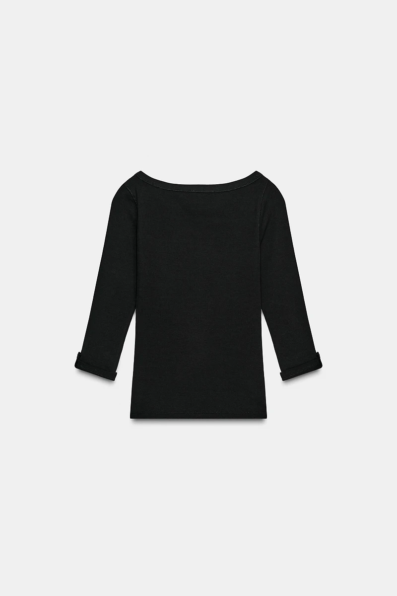 BUTTON RIBBED T-SHIRT