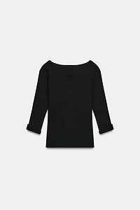 BUTTON RIBBED T-SHIRT