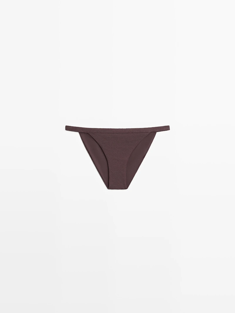 Textured bikini bottoms