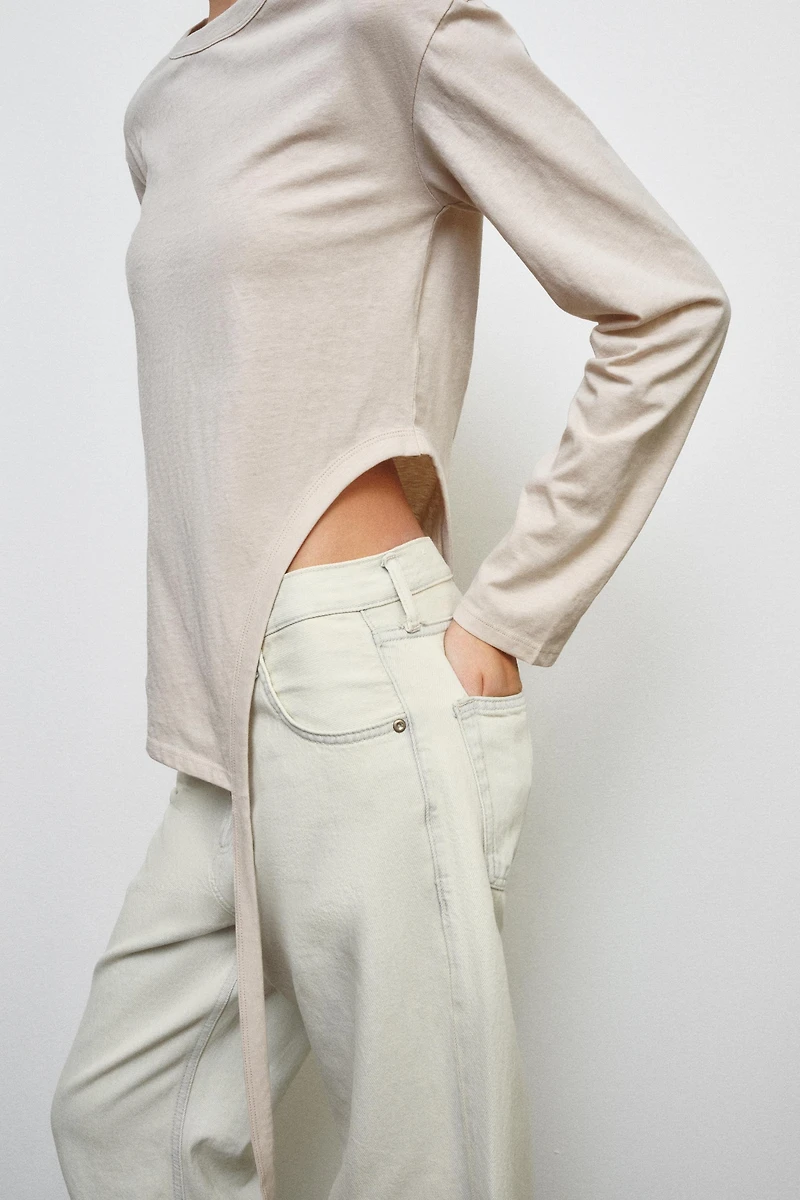 ASYMMETRIC RUSTIC T-SHIRT