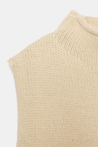 ASYMMETRIC KNIT VEST
