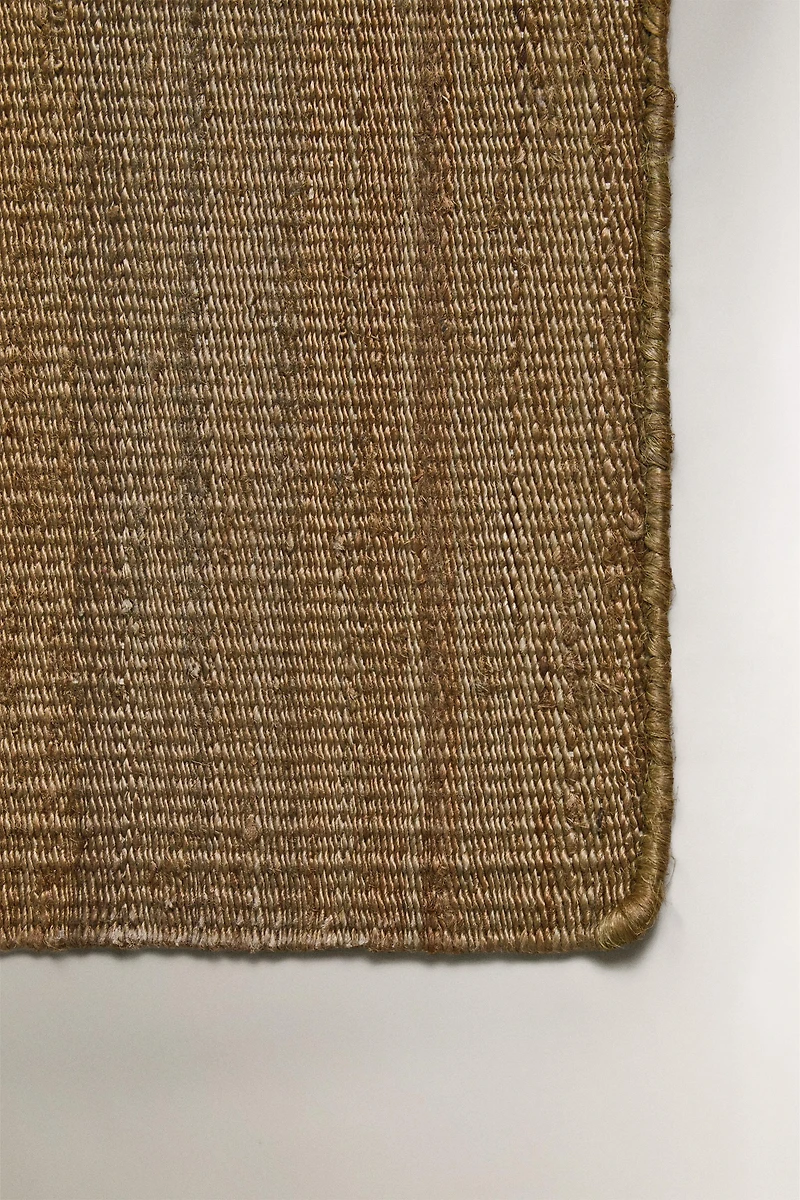 LIGHTWEIGHT JUTE AREA RUG