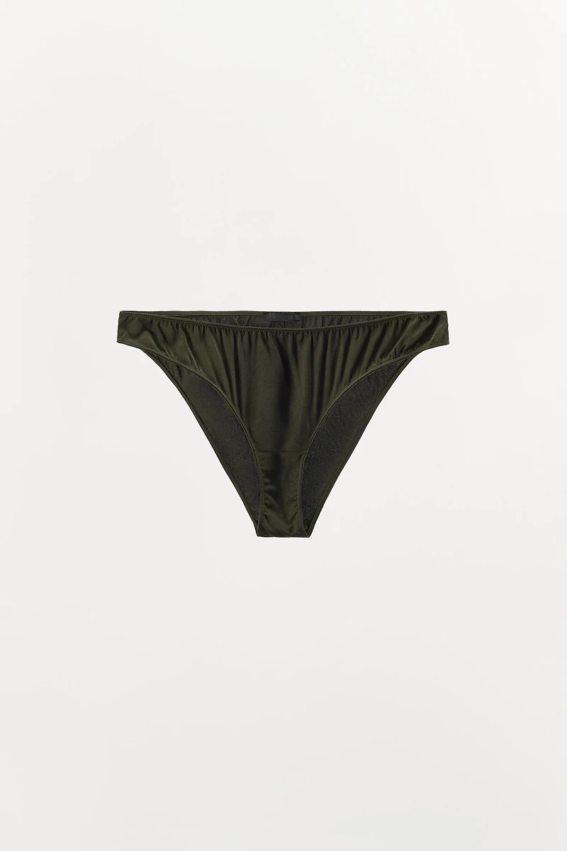CULOTTE TEXTURÉE AVEC SOIE