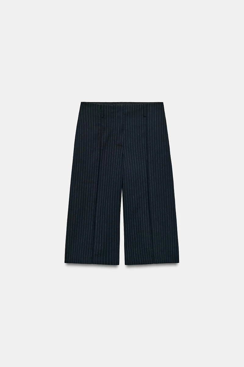 ZW COLLECTION STRAIGHT PLEATED BERMUDA SHORTS