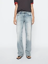 Low-rise straight-leg jeans