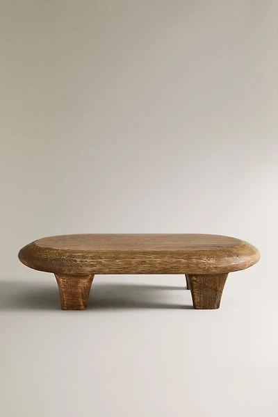WOODEN CUTTING BOARD WITH LEGS