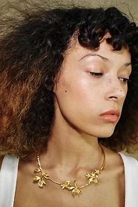 FLORAL CHOKER NECKLACE