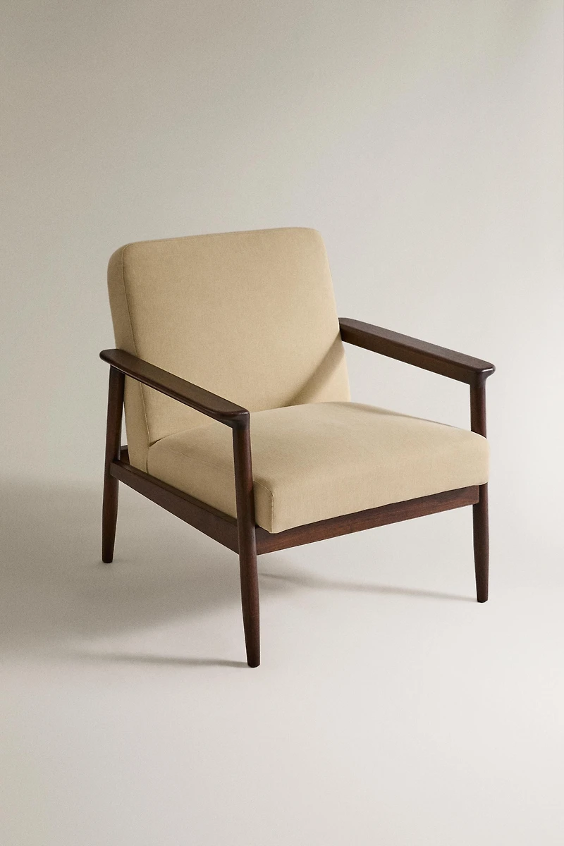WOOD AND LINEN ACCENT CHAIR