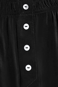 FLOWY SHORTS WITH ELASTIC WAIST AND BUTTONS