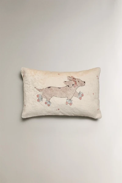 CHILDREN'S THROW PILLOW COVER WITH A SKATING DOG DESIGN