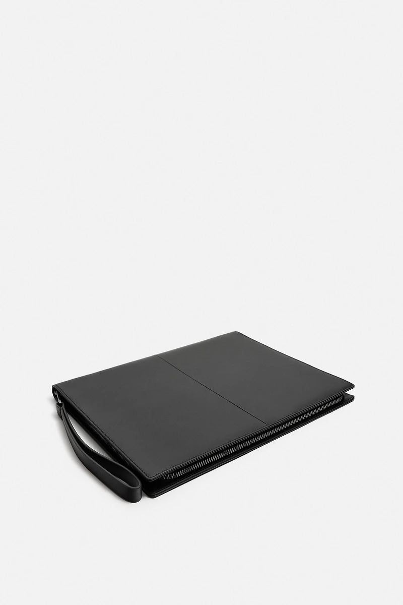 LEATHER CLUTCH