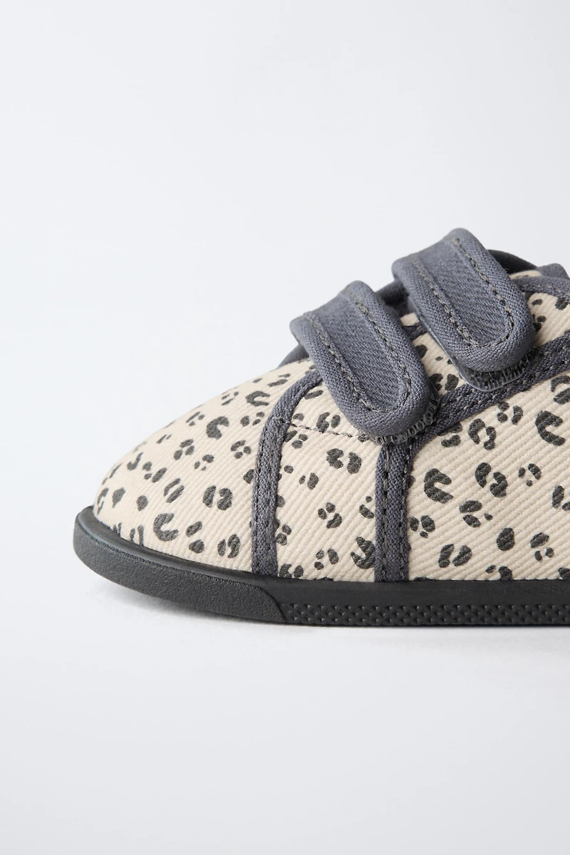 LEOPARD PRINT BAREFOOT SNEAKERS