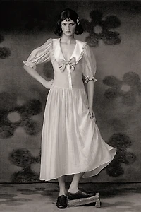 FLOWY LACE MIDI DRESS