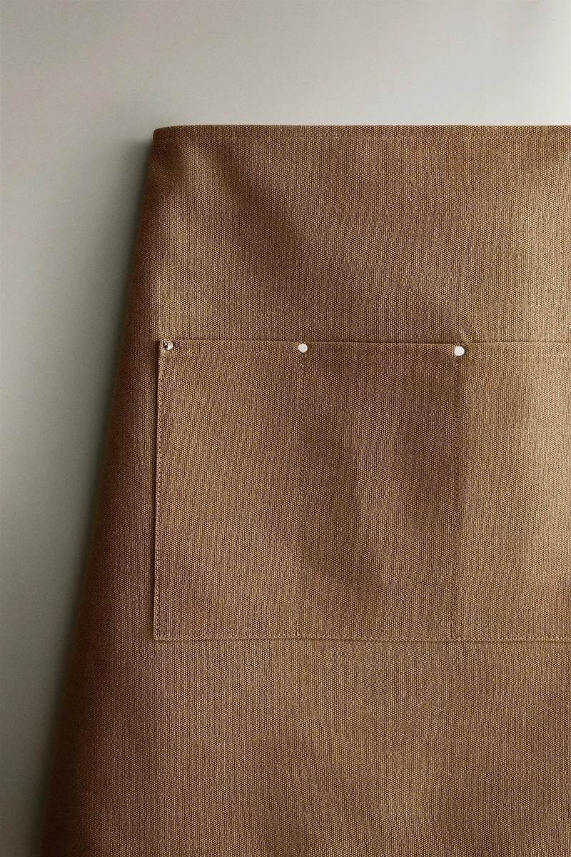 CANVAS APRON