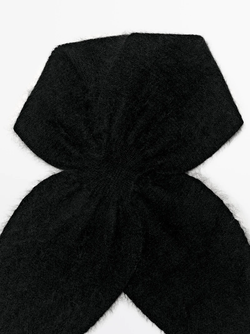 100% cashmere knit tie with bow