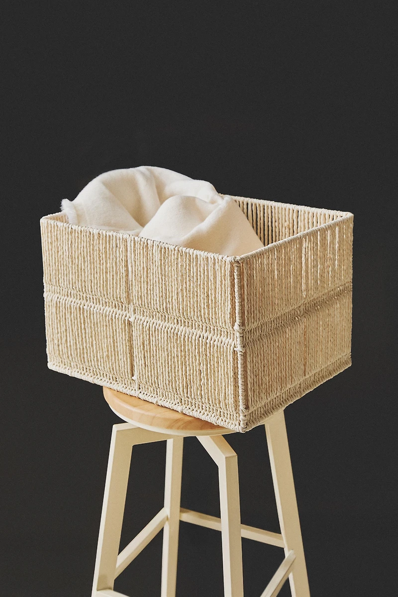 WOVEN PAPER BASKET