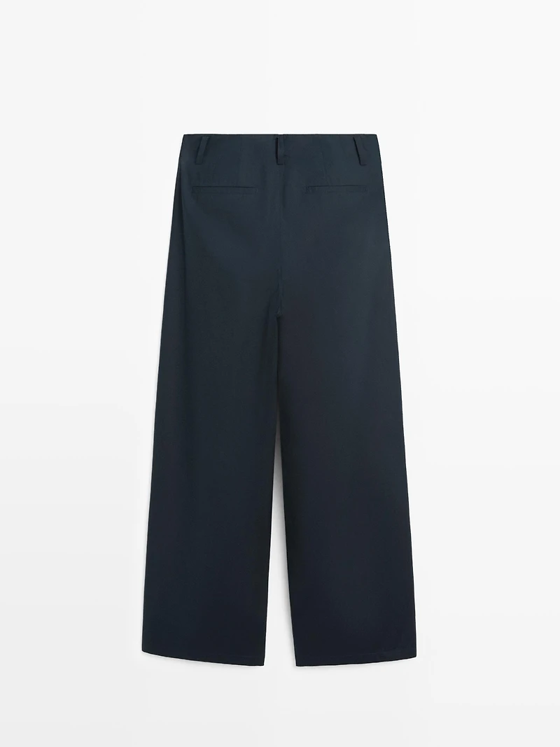Darted cotton barrel fit trousers