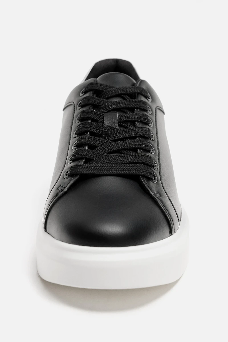 CHUNKY SNEAKERS
