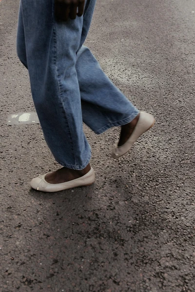 LEATHER BALLET FLATS WITH BOW