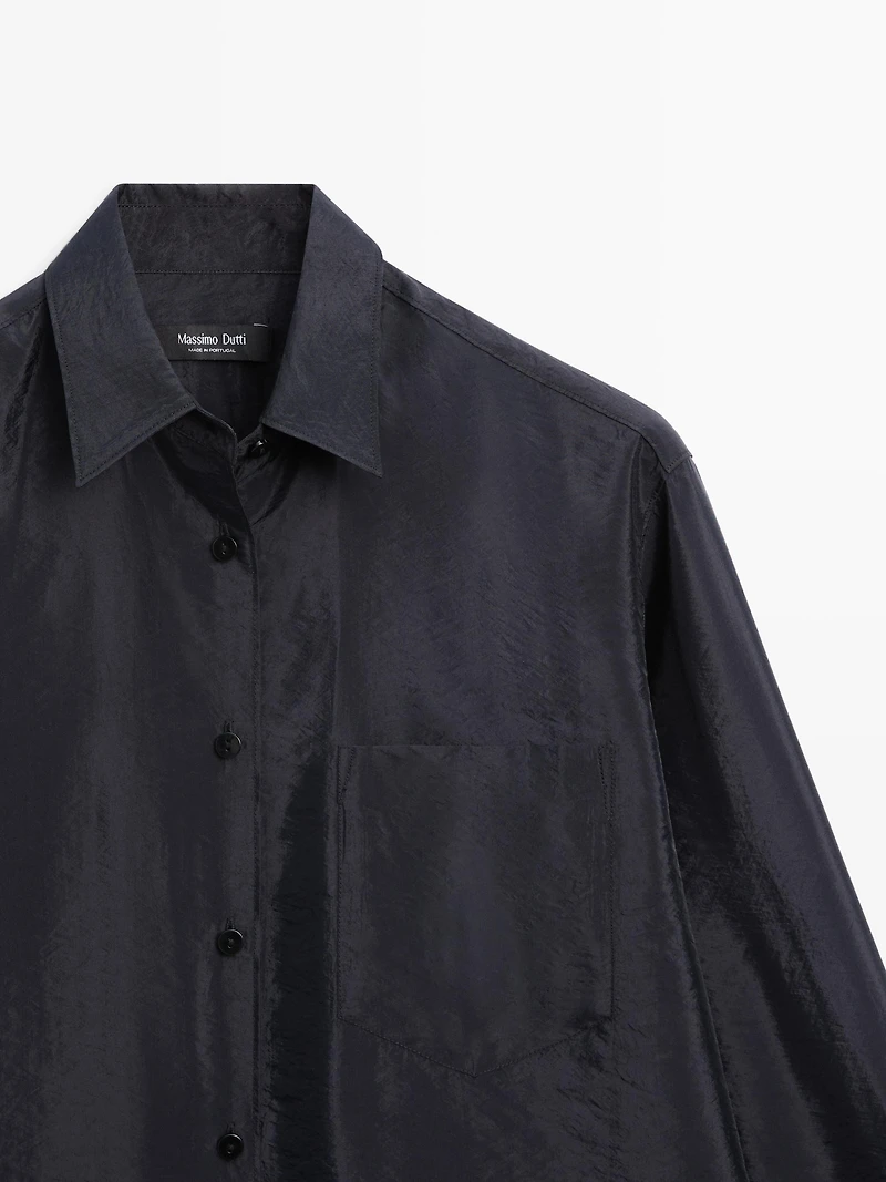 Flowing technical shirt
