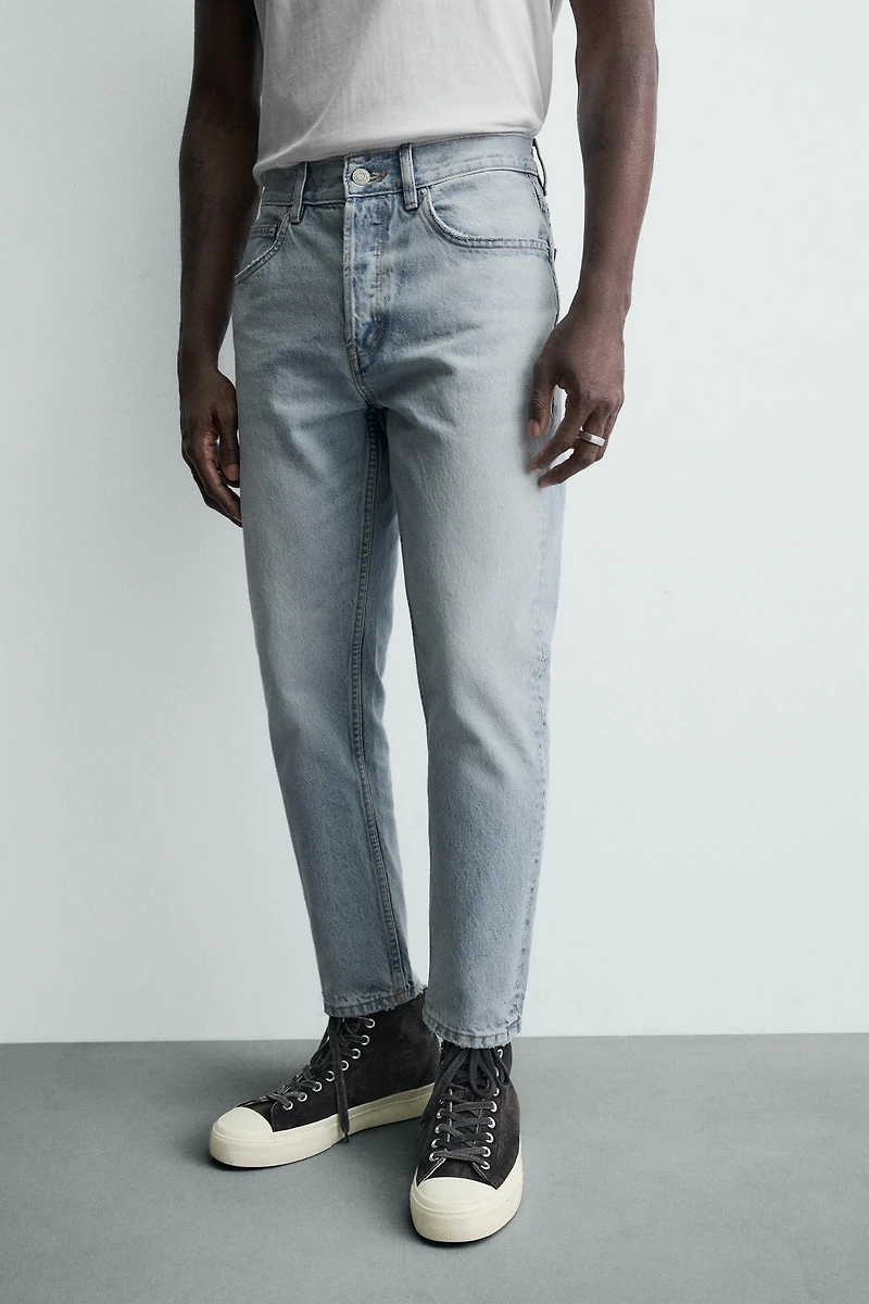 SLIM CROPPED FIT JEANS
