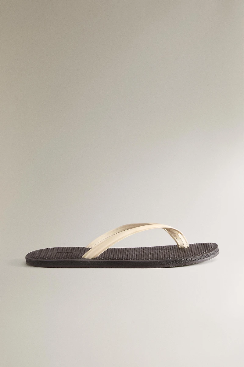 LEATHER STRAP SANDALS