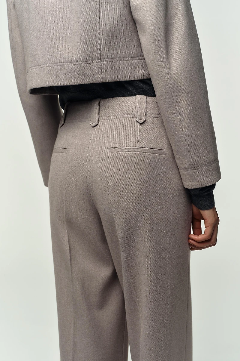 MID-RISE STRAIGHT LEG PANTS