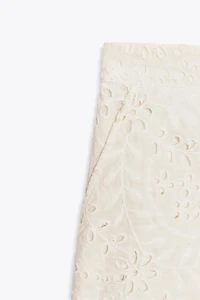 ZW COLLECTION PERFORATED EMBROIDERY BERMUDA SHORTS