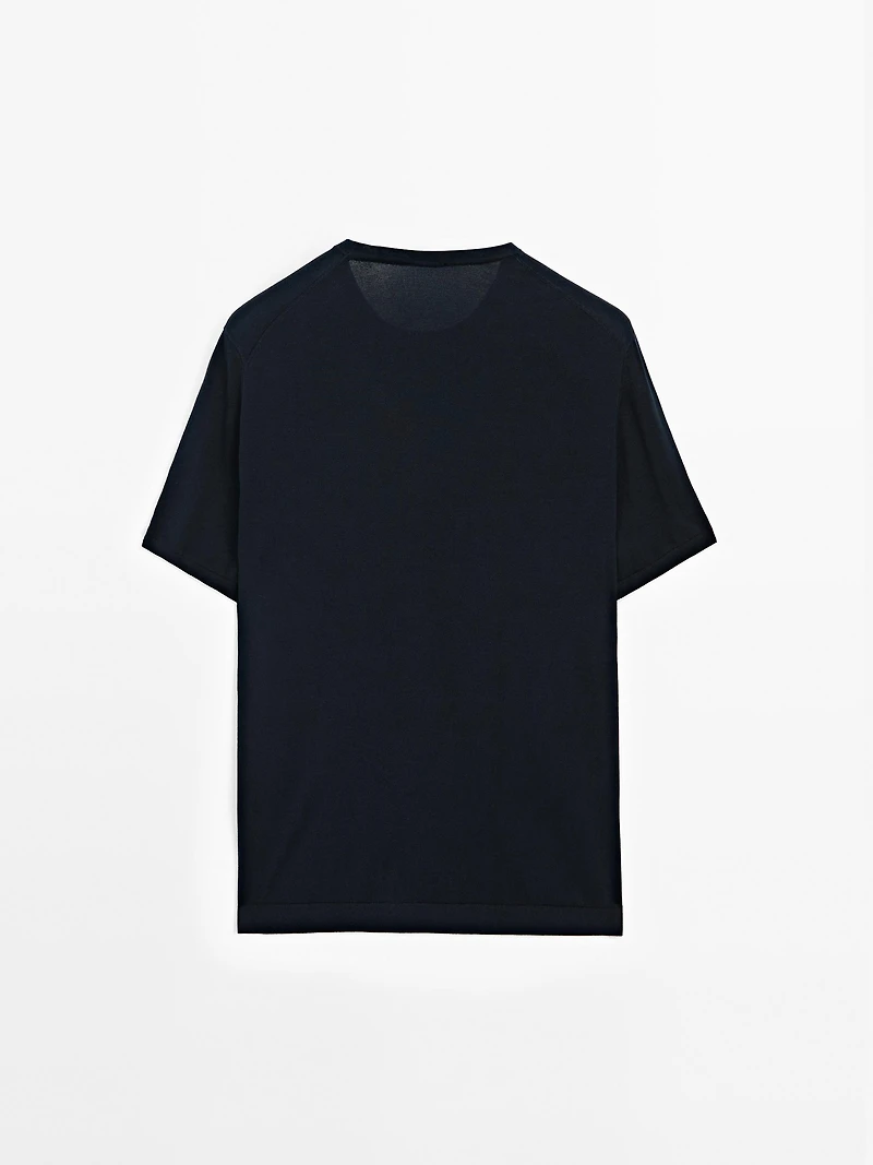 Short sleeve knit T-shirt with colour detail