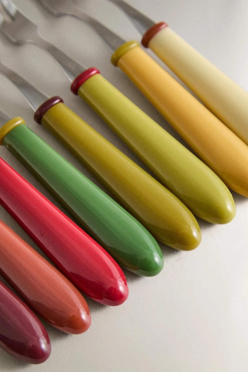PACK OF MINI RESIN FORKS IN COLORS (PACK OF 8)